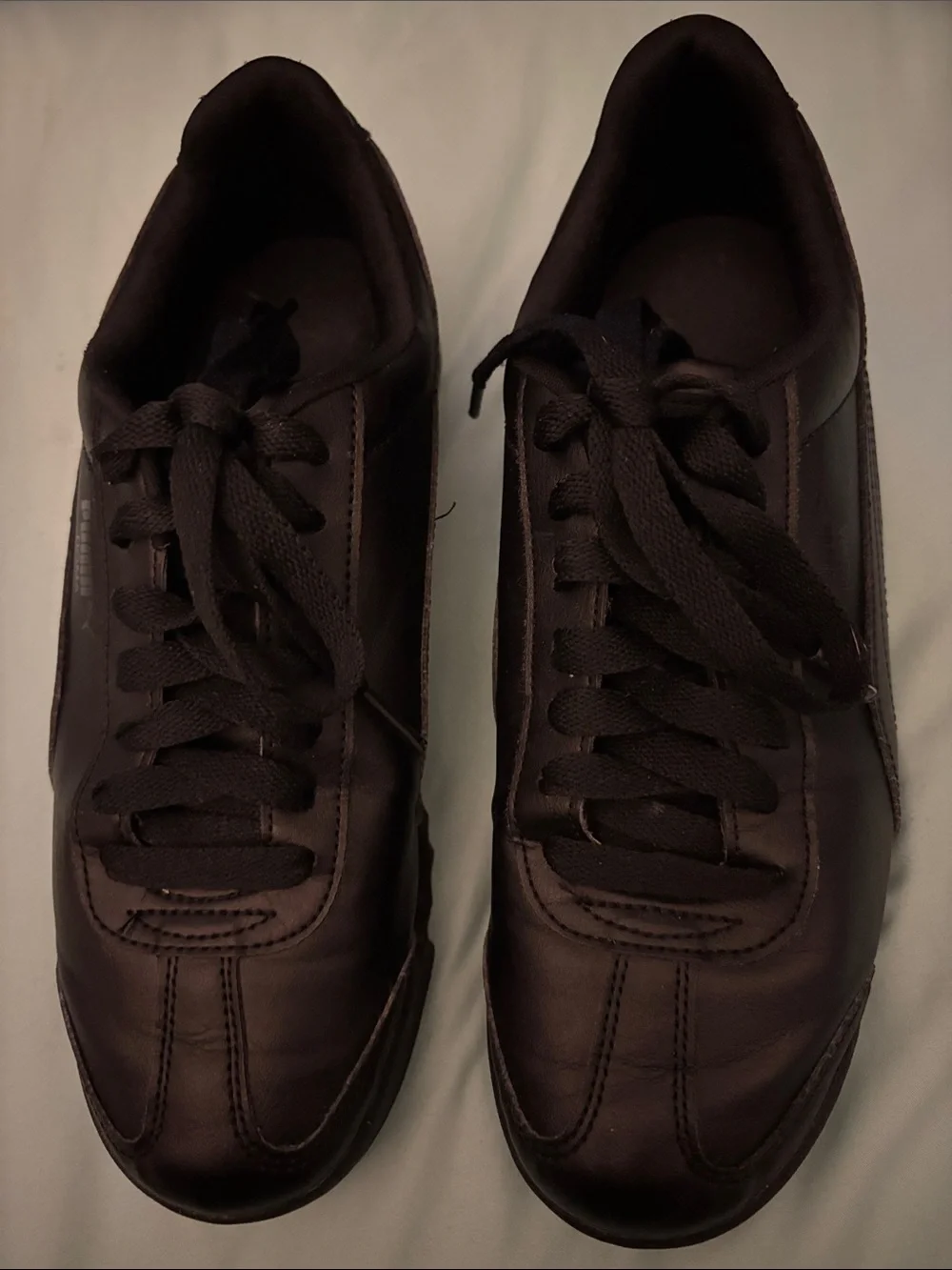 Puma Roma basic  Men's Black Leather Lace-Up Sneakers